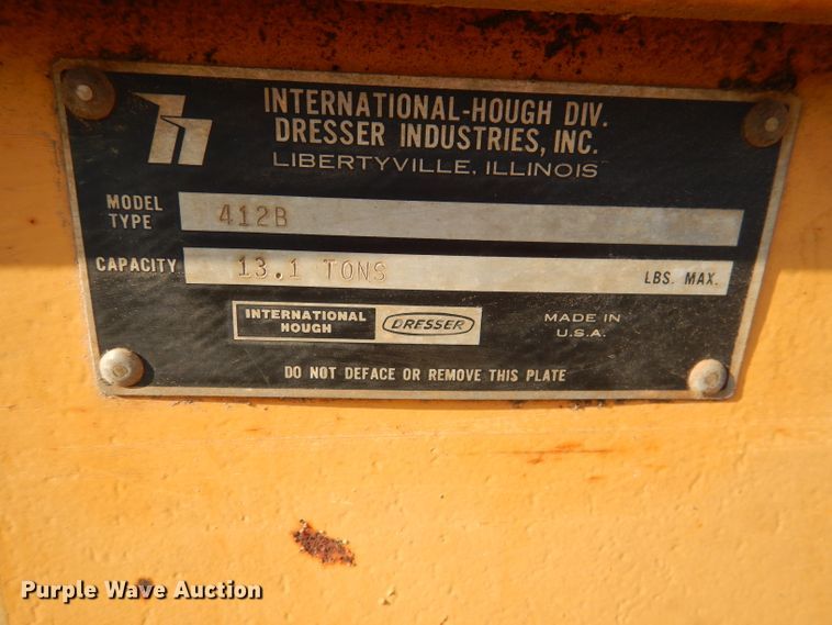 image for item DM0497 International 412B  elevating scraper