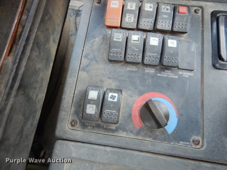 image for item DM0534 2006 Caterpillar 930G  wheel loader