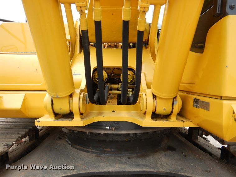 image for item DM1263 2005 Komatsu PC400LC-7L  excavator