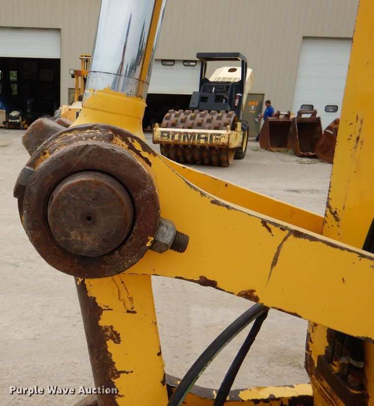 image for item DM1263 2005 Komatsu PC400LC-7L  excavator