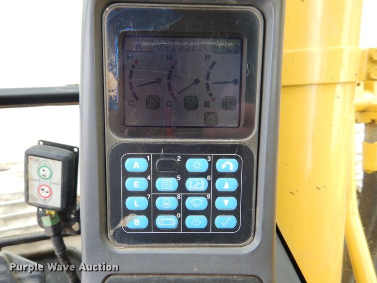 image for item DM1263 2005 Komatsu PC400LC-7L  excavator