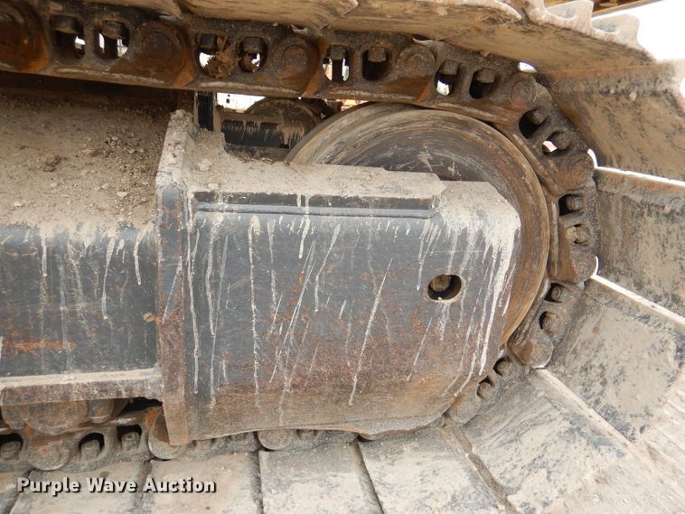 image for item DM1263 2005 Komatsu PC400LC-7L  excavator