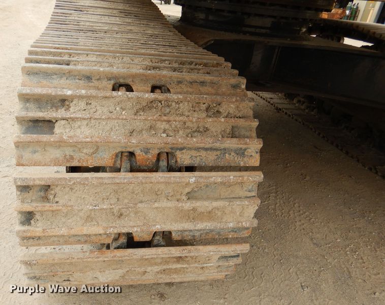 image for item DM1263 2005 Komatsu PC400LC-7L  excavator