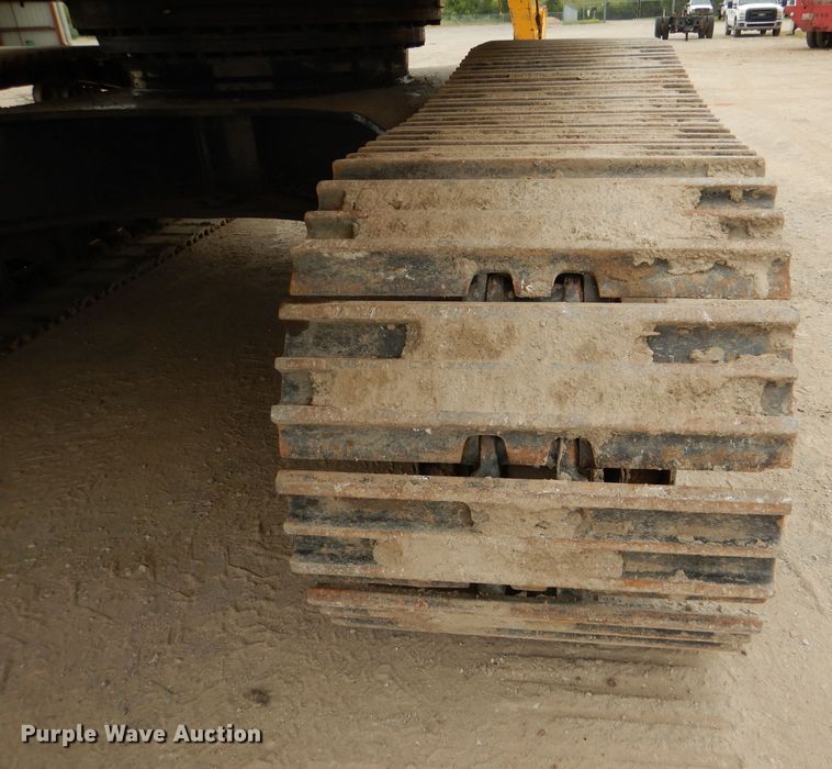 image for item DM1263 2005 Komatsu PC400LC-7L  excavator