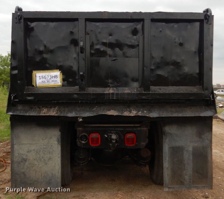 image for item DM2980 2000 GMC C7500  dump truck