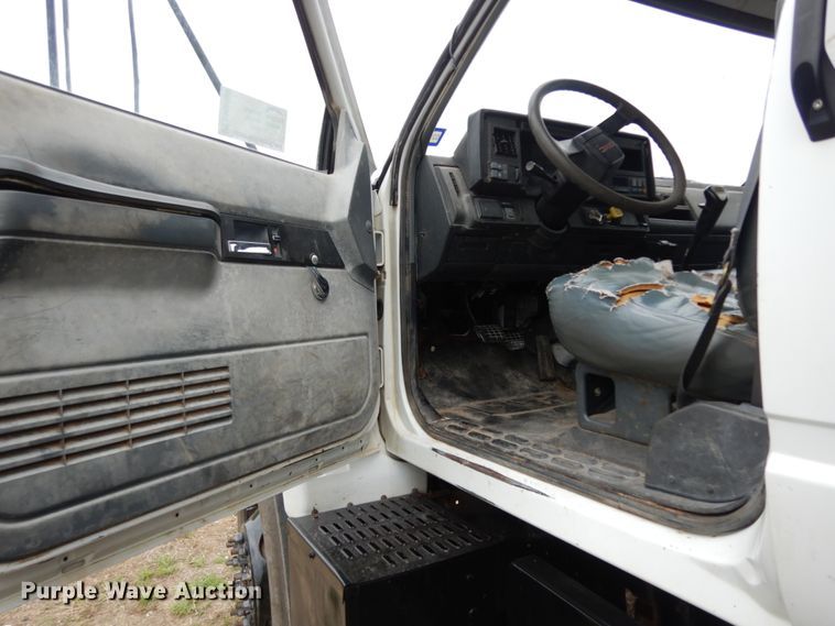 image for item DM2980 2000 GMC C7500  dump truck