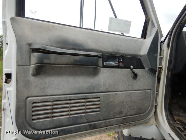 image for item DM2980 2000 GMC C7500  dump truck