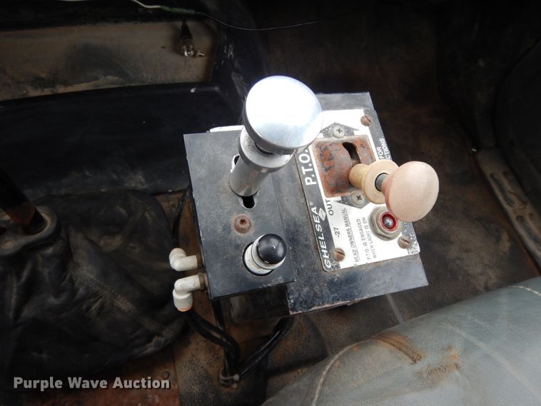 image for item DM2980 2000 GMC C7500  dump truck