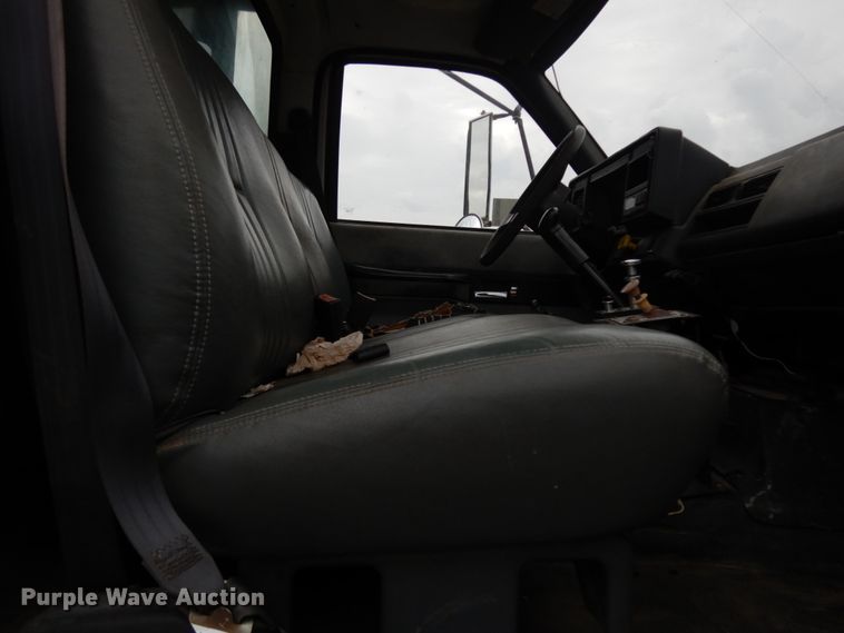 image for item DM2980 2000 GMC C7500  dump truck