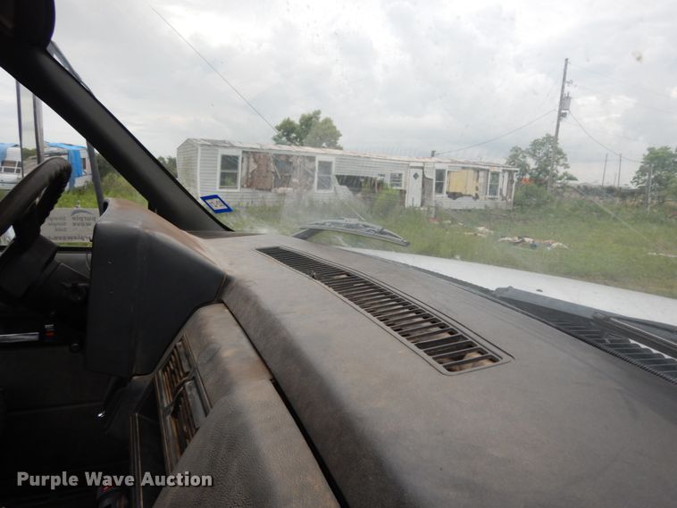 image for item DM2980 2000 GMC C7500  dump truck