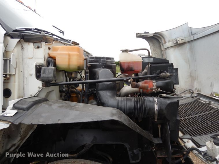 image for item DM2980 2000 GMC C7500  dump truck