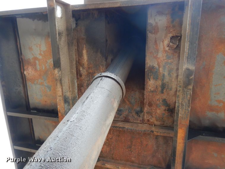 image for item DM2980 2000 GMC C7500  dump truck