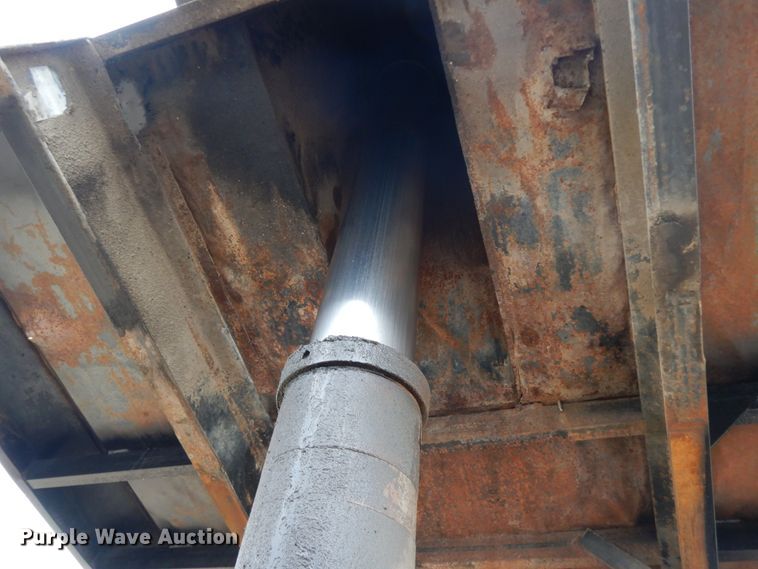 image for item DM2980 2000 GMC C7500  dump truck