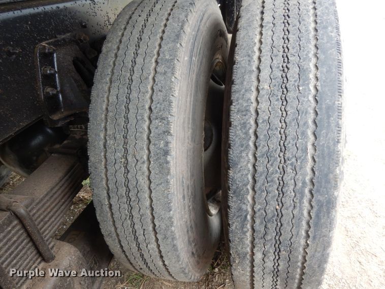 image for item DM2980 2000 GMC C7500  dump truck