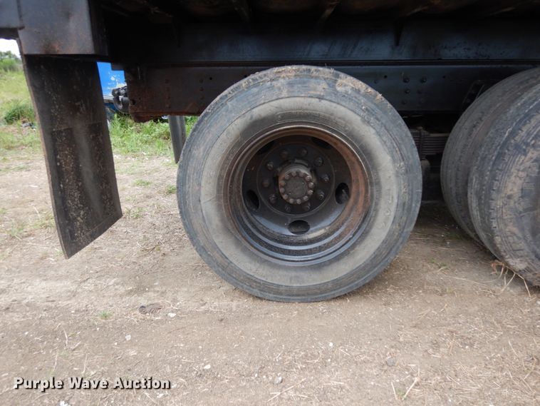 image for item DM2980 2000 GMC C7500  dump truck