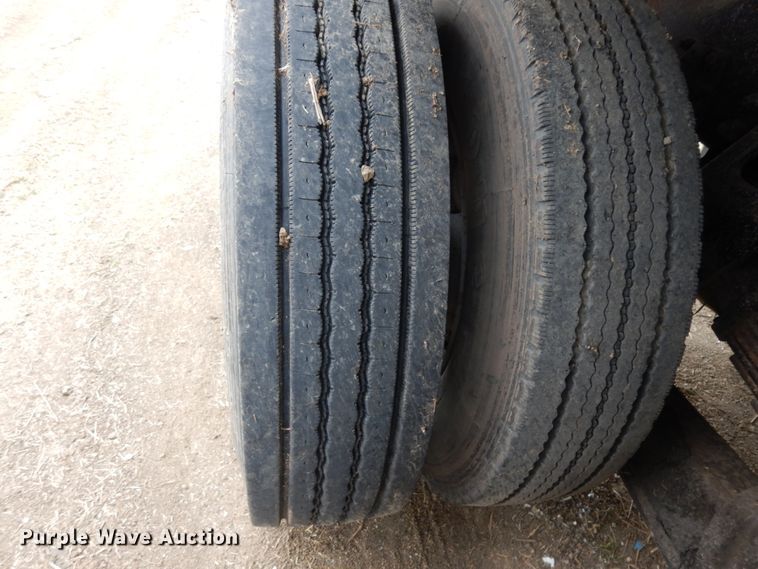 image for item DM2980 2000 GMC C7500  dump truck