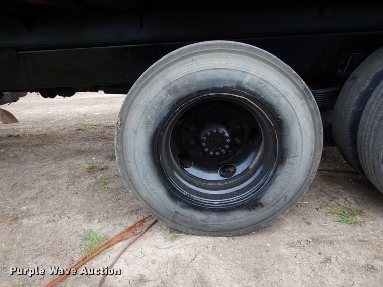 image for item DM2980 2000 GMC C7500  dump truck