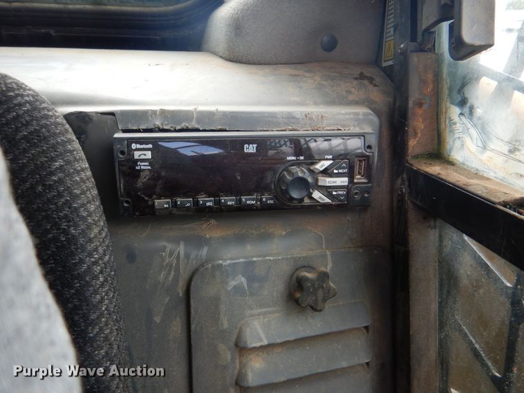 image for item DM3838 2016 Caterpillar 299D2 XHP  tracked skid steer loader