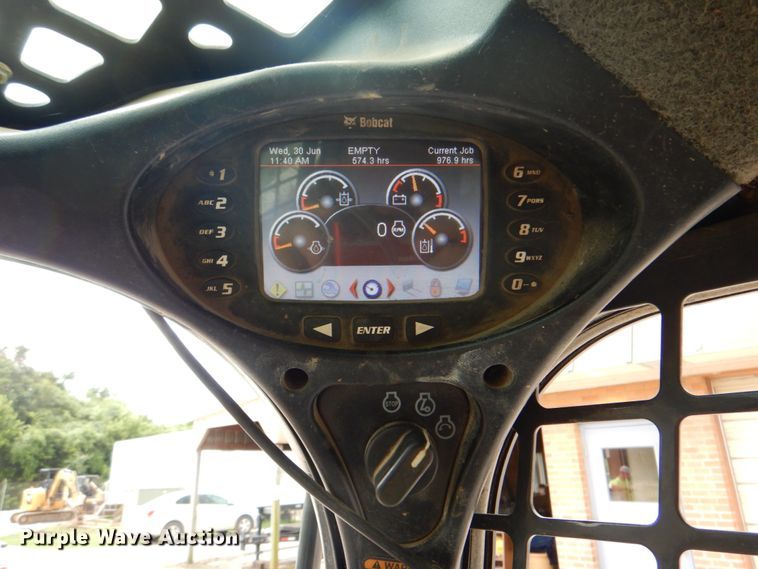 image for item DM3839 2016 Bobcat S570  skid steer loader