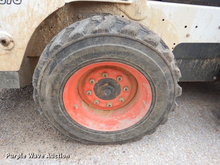 image for item DM3839 2016 Bobcat S570  skid steer loader