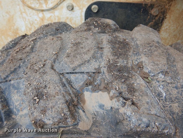 image for item DM3839 2016 Bobcat S570  skid steer loader