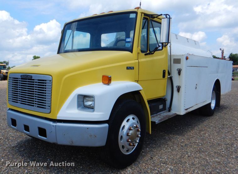 image for item DM3888 1996 Freightliner FL70  tank truck with pressure washer