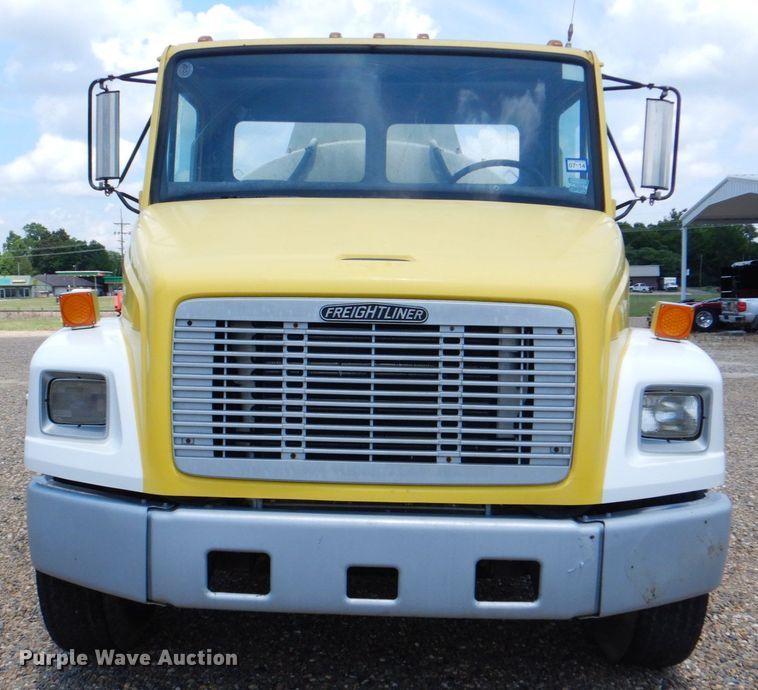 image for item DM3888 1996 Freightliner FL70  tank truck with pressure washer