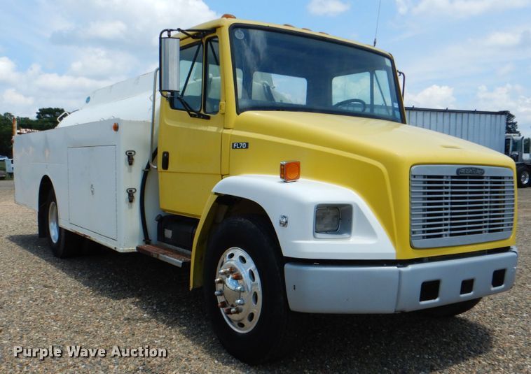 image for item DM3888 1996 Freightliner FL70  tank truck with pressure washer