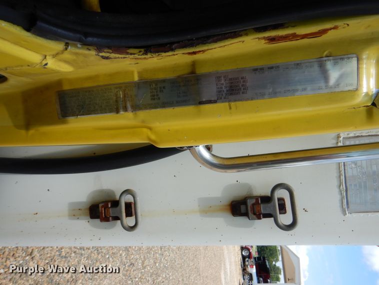 image for item DM3888 1996 Freightliner FL70  tank truck with pressure washer