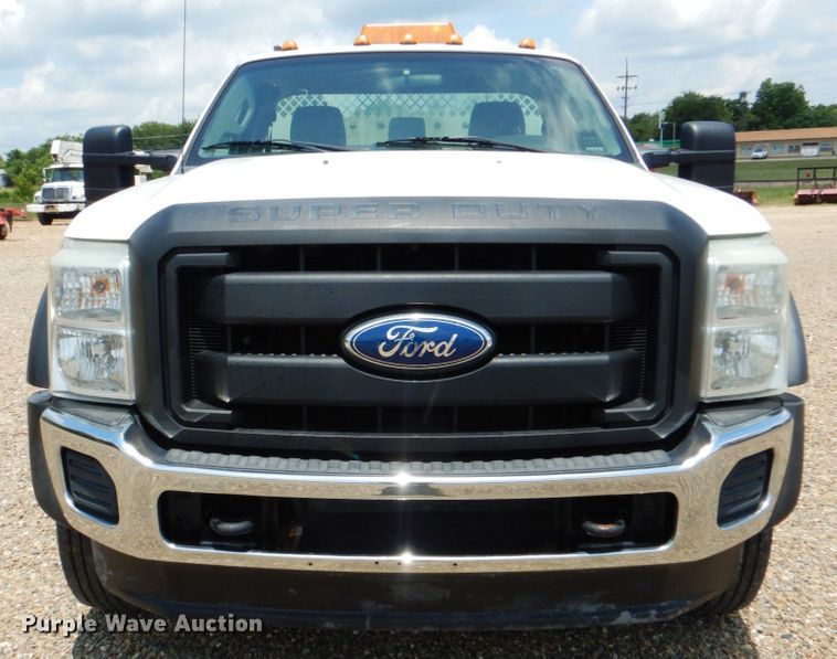 image for item DM3889 2011 Ford F550 Super Duty  utility / service truck