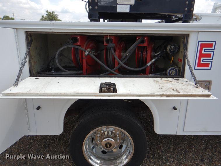 image for item DM3889 2011 Ford F550 Super Duty  utility / service truck