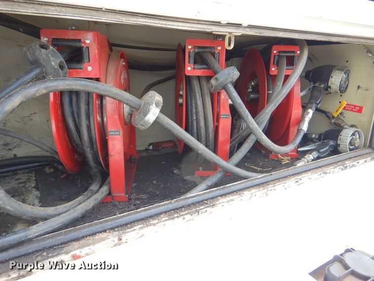 image for item DM3889 2011 Ford F550 Super Duty  utility / service truck