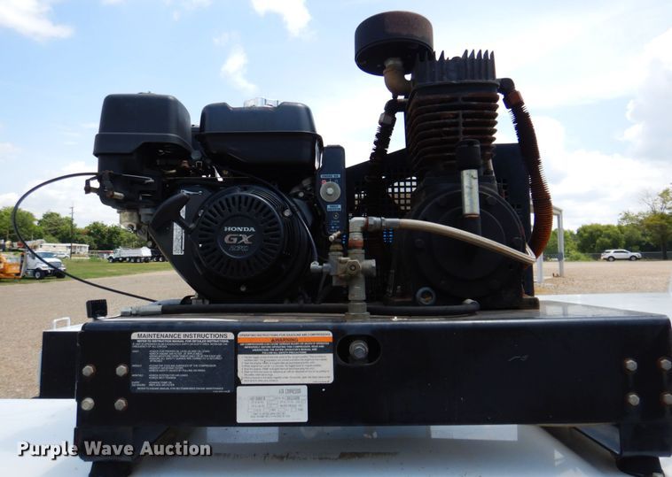 image for item DM3889 2011 Ford F550 Super Duty  utility / service truck