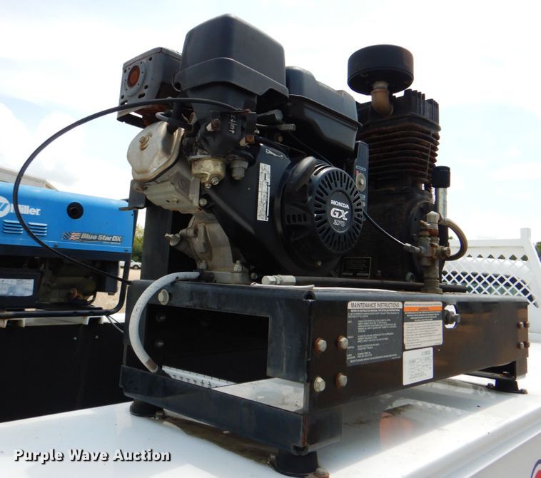 image for item DM3889 2011 Ford F550 Super Duty  utility / service truck