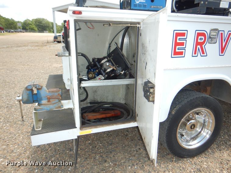 image for item DM3889 2011 Ford F550 Super Duty  utility / service truck