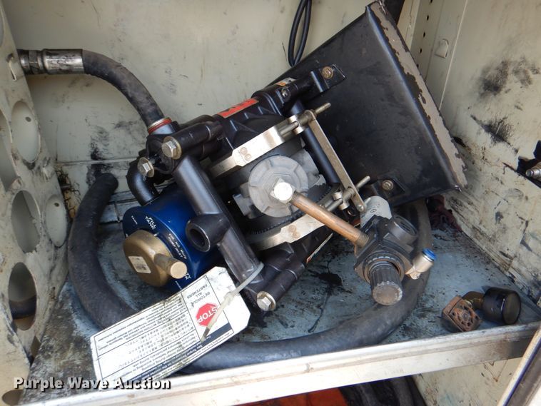 image for item DM3889 2011 Ford F550 Super Duty  utility / service truck