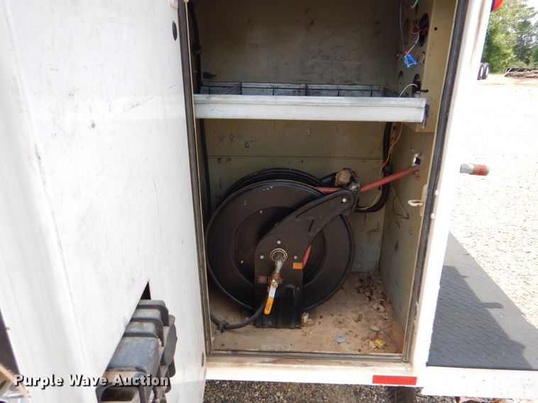 image for item DM3889 2011 Ford F550 Super Duty  utility / service truck