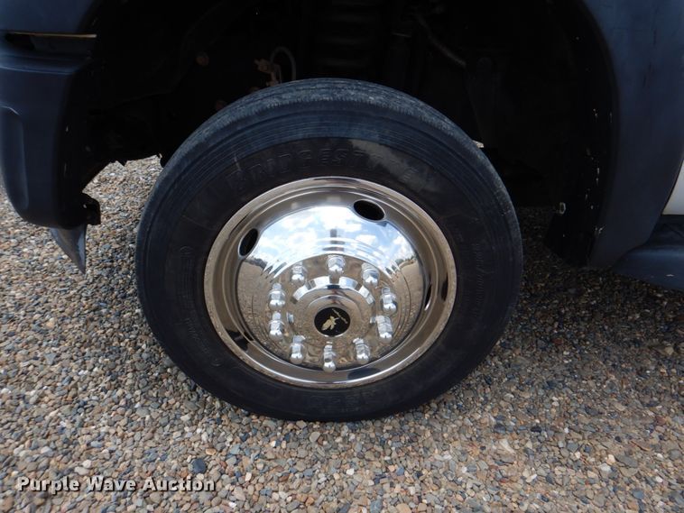 image for item DM3889 2011 Ford F550 Super Duty  utility / service truck