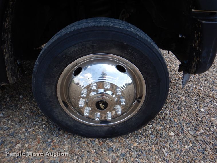 image for item DM3889 2011 Ford F550 Super Duty  utility / service truck