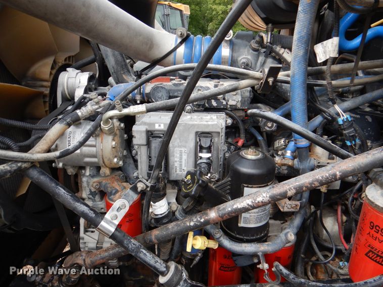 image for item DM3896 2006 Mack CHN613  dump truck