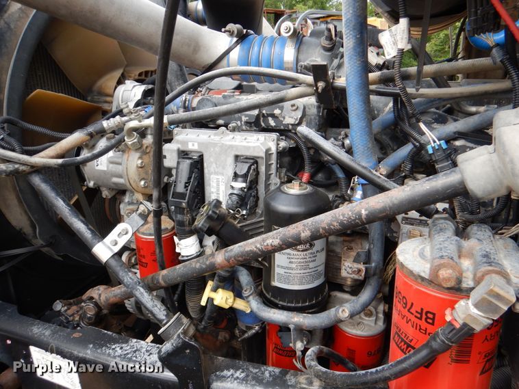 image for item DM3896 2006 Mack CHN613  dump truck