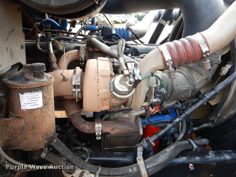 image for item DM3896 2006 Mack CHN613  dump truck