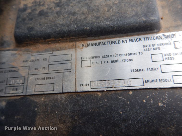 image for item DM3896 2006 Mack CHN613  dump truck