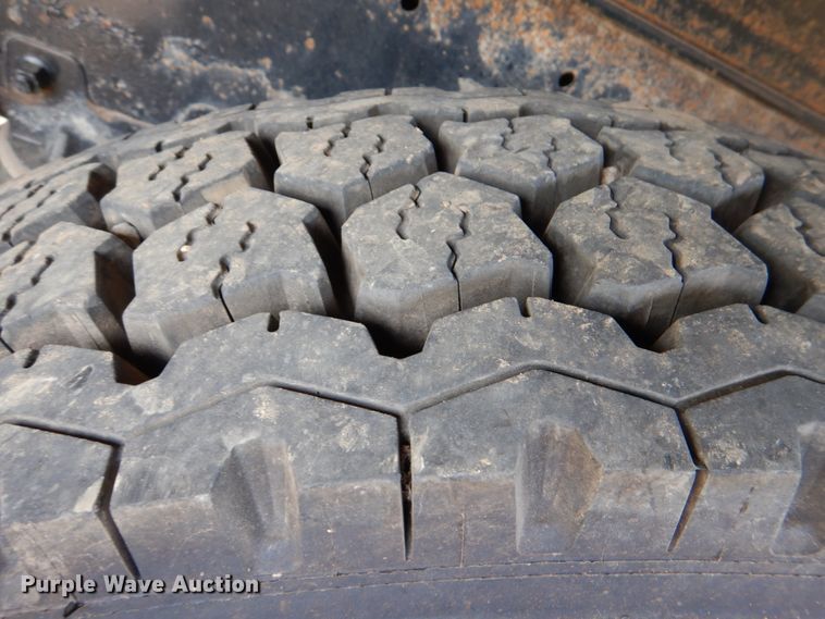 image for item DM3896 2006 Mack CHN613  dump truck