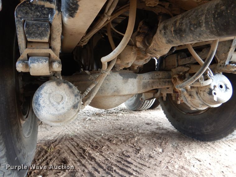 image for item DM3896 2006 Mack CHN613  dump truck