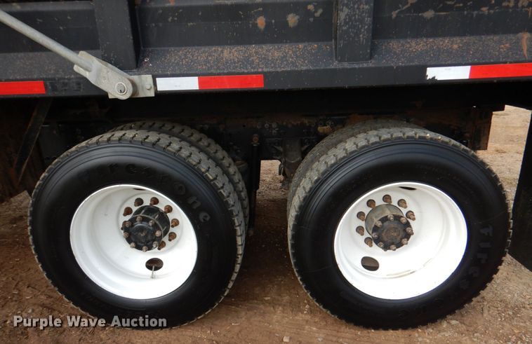 image for item DM3896 2006 Mack CHN613  dump truck