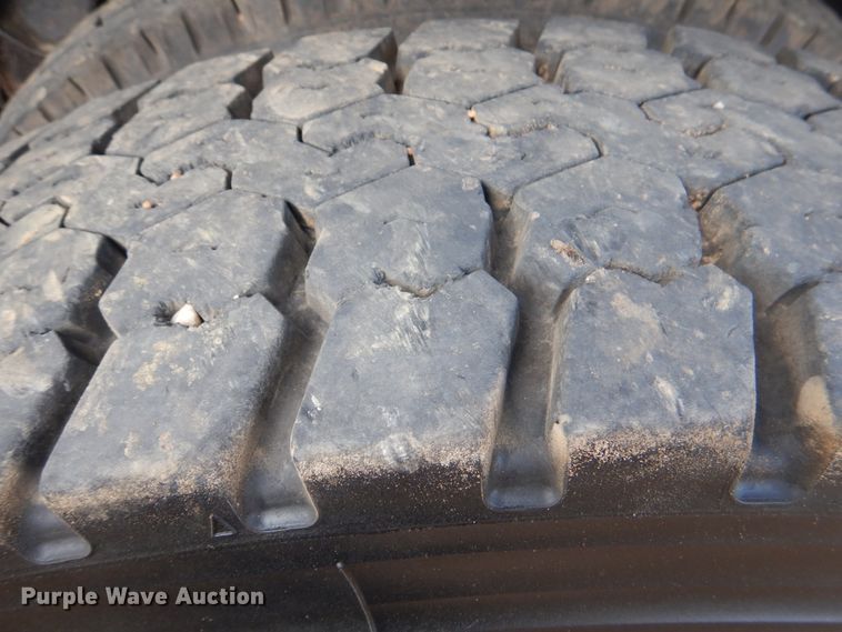 image for item DM3896 2006 Mack CHN613  dump truck