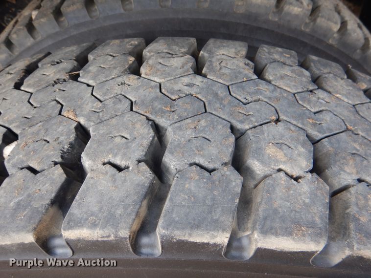 image for item DM3896 2006 Mack CHN613  dump truck