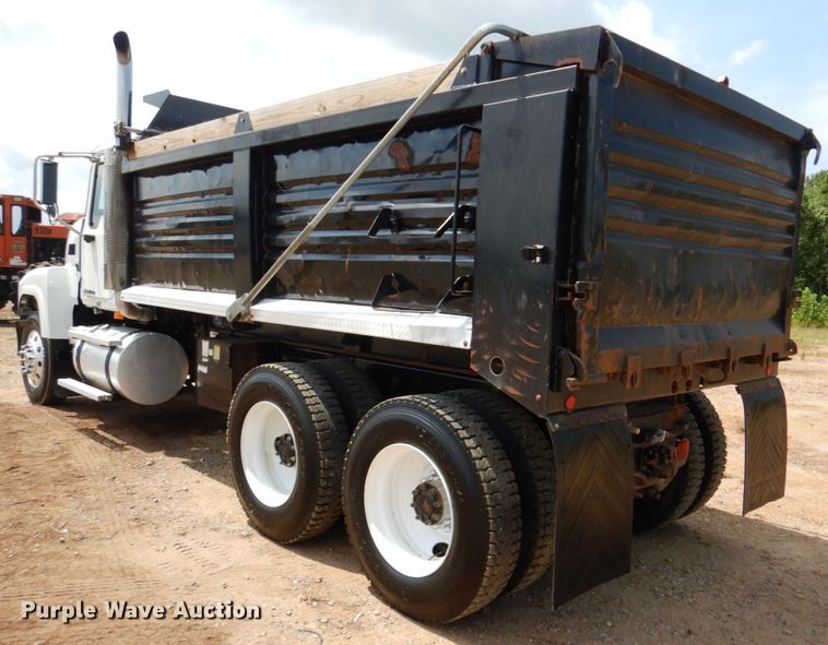 image for item DM3897 2007 Mack CHN613  dump truck