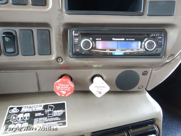 image for item DM3897 2007 Mack CHN613  dump truck